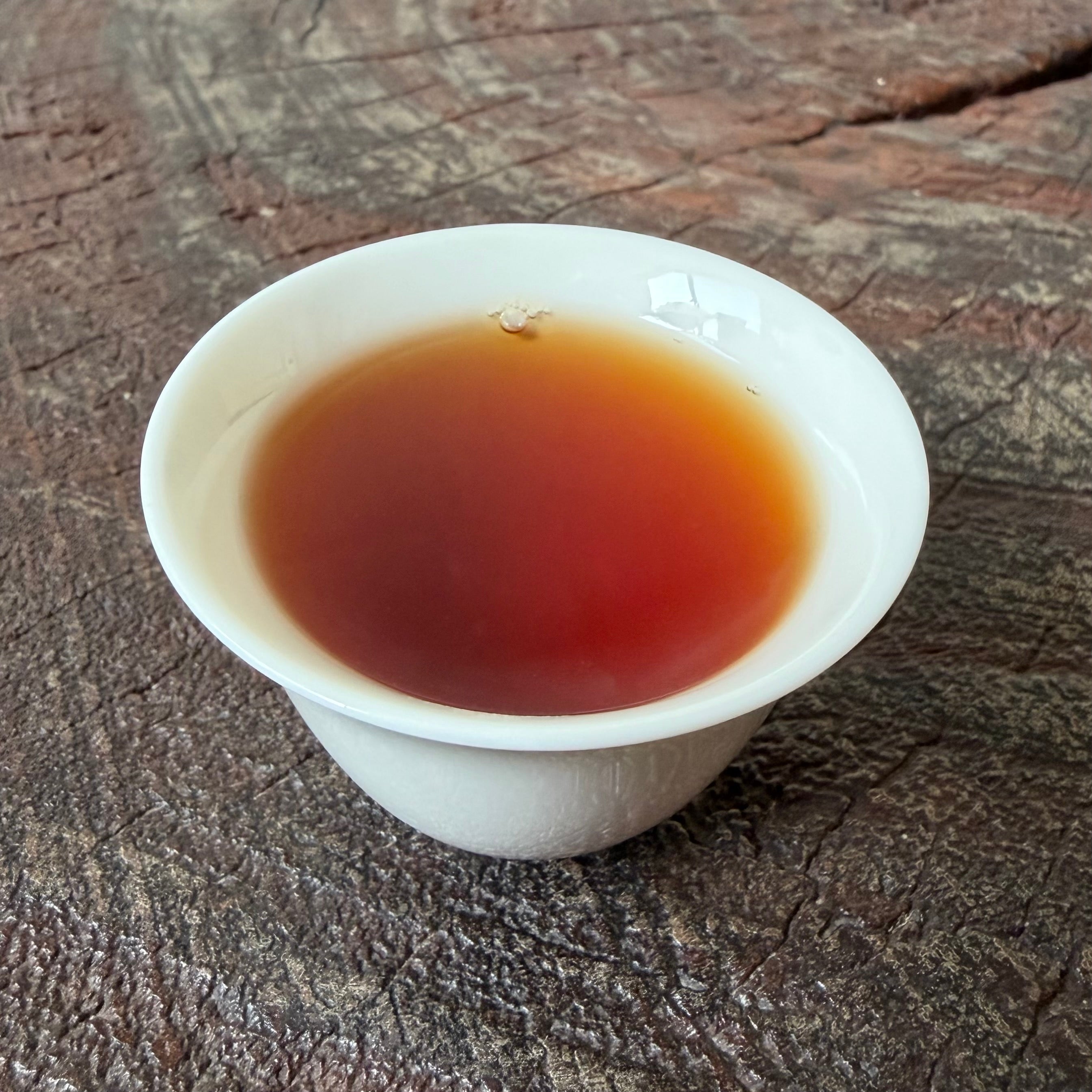 2000 Jin Ye Hao Yiwu Ancient Tea Tree