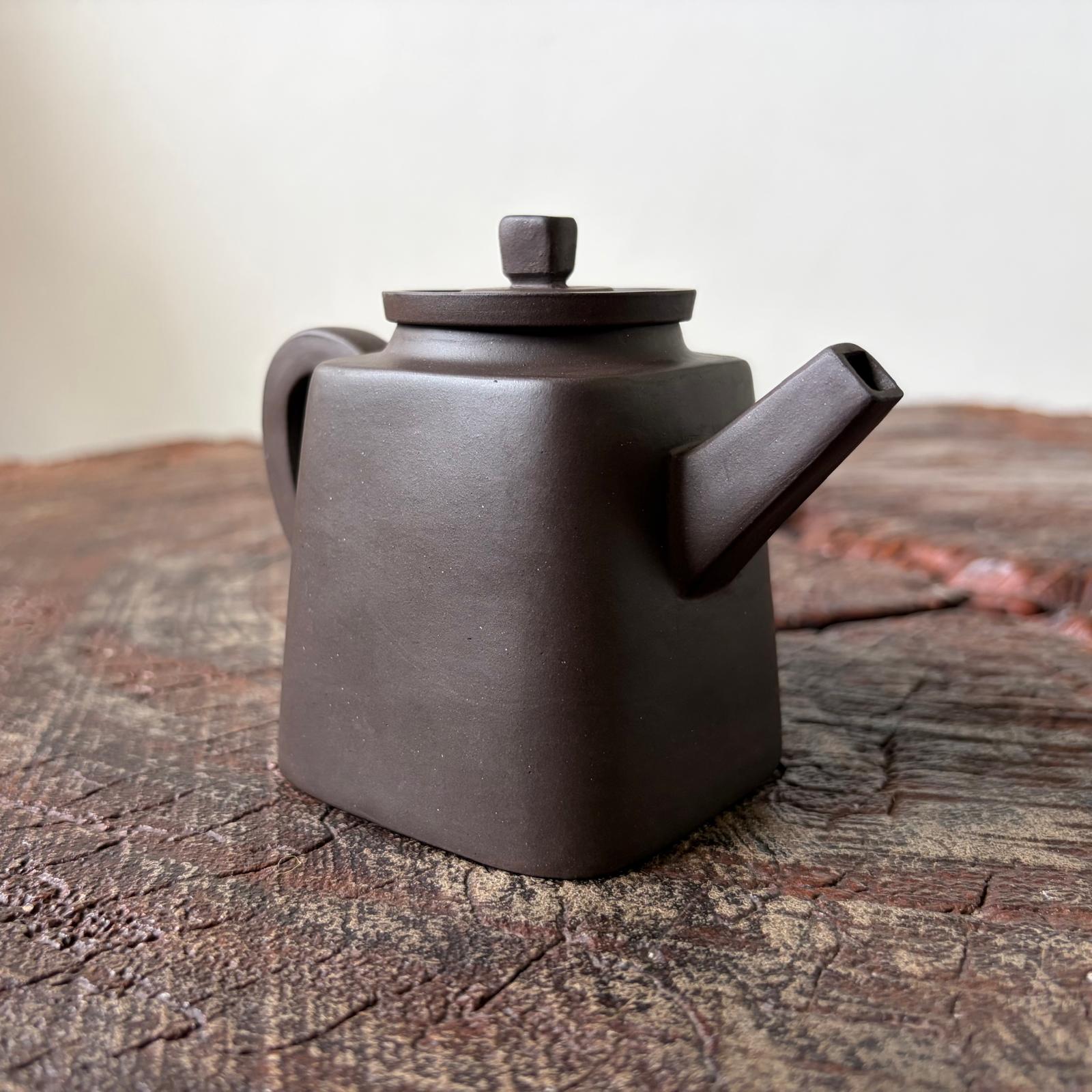 Zini Teapot
