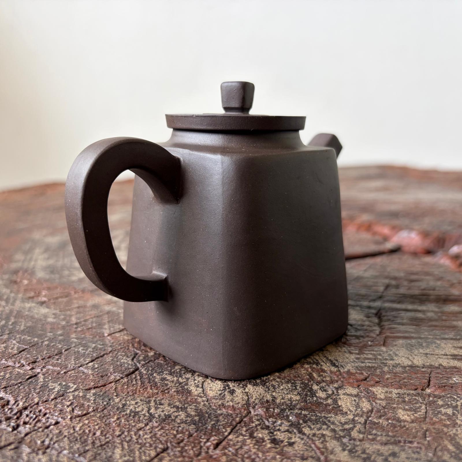 Zini Teapot